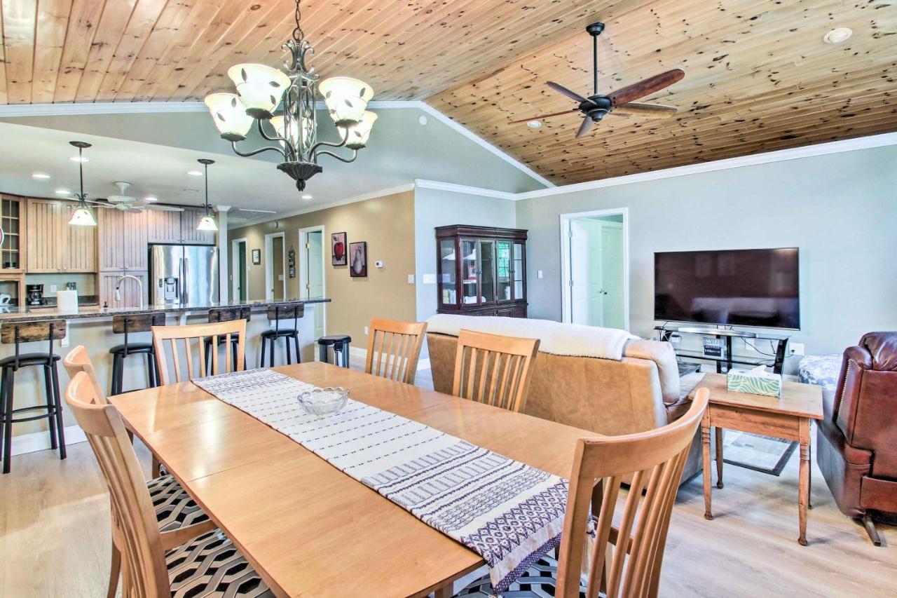 Readfield Retreat With Lake Maranacook Views! Luaran gambar